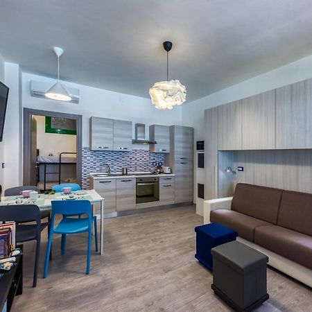 Casaviva - Grazioso Bilocale Sul Mare A Ospedaletti Apartamento Exterior foto