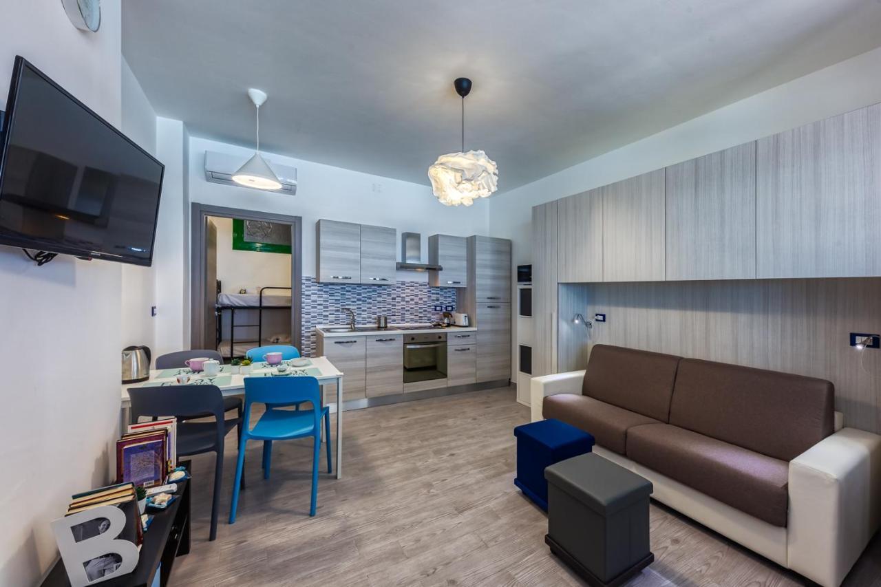 Casaviva - Grazioso Bilocale Sul Mare A Ospedaletti Apartamento Exterior foto